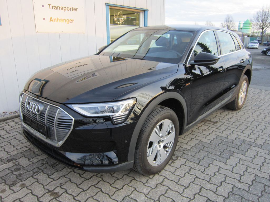 Audi e-tron 2022