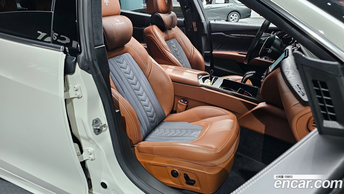 Maserati Quattroporte 2019