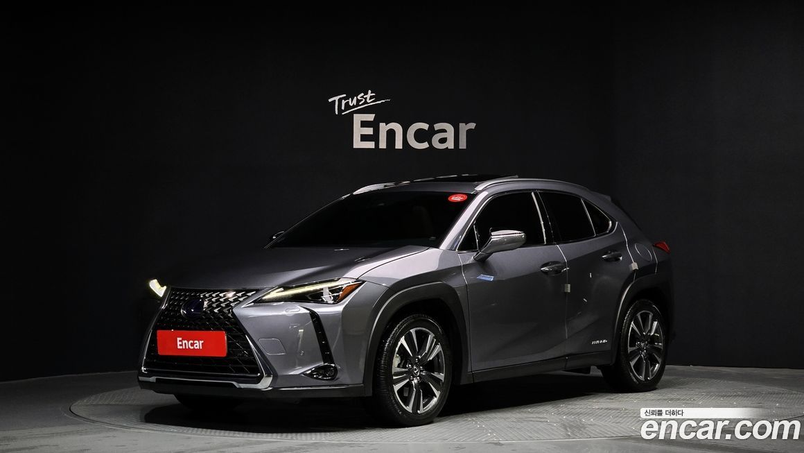 Lexus UX 2021