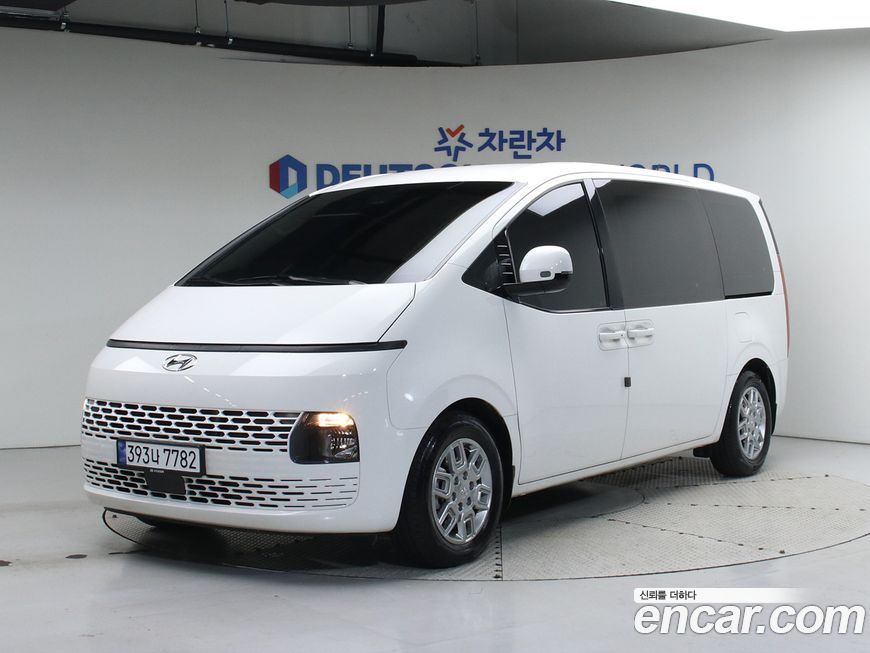 Hyundai Staria 2024