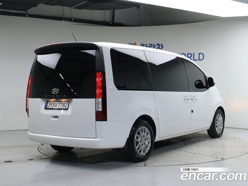 Hyundai Staria 2024