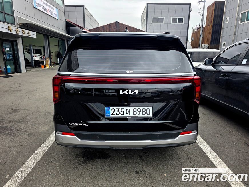 Kia Canival 2025