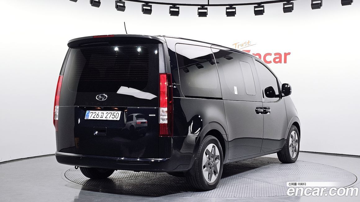 Hyundai Staria 2024