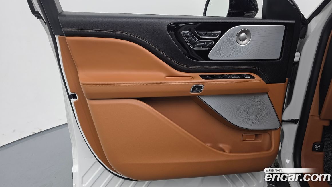 Lincoln Aviator 2023