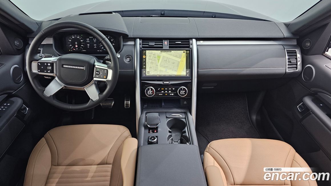 Land Rover Discovery 2024