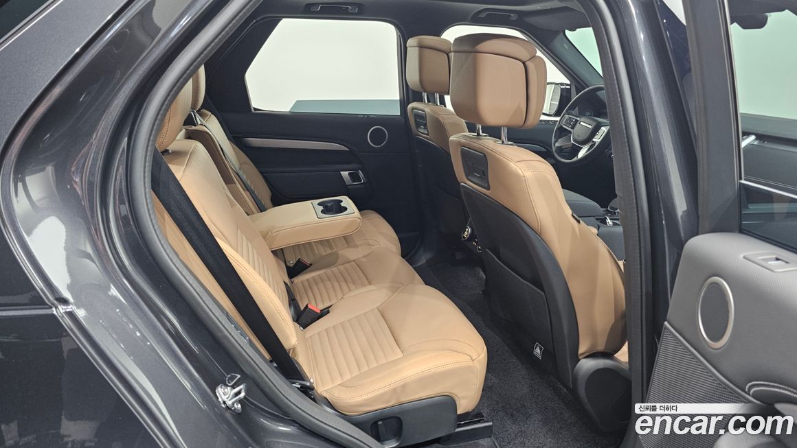 Land Rover Discovery 2024