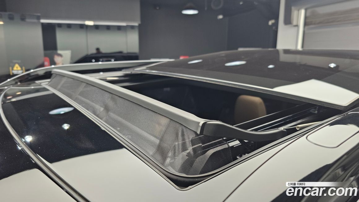 Land Rover Discovery 2024