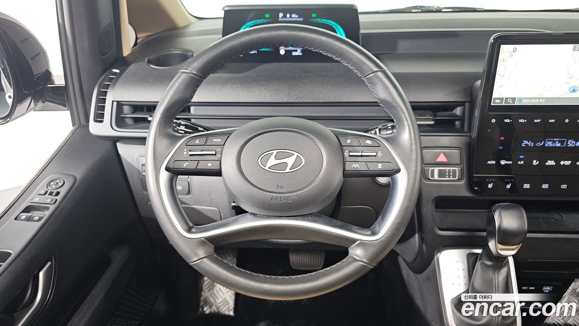 Hyundai Staria 2025