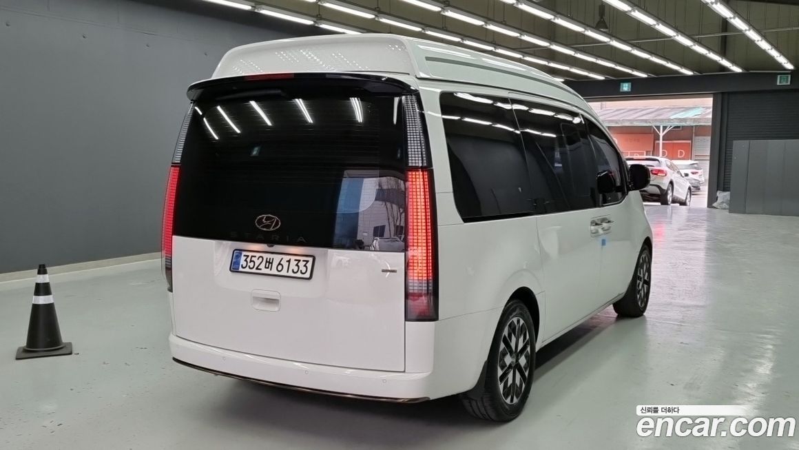Hyundai Staria 2024