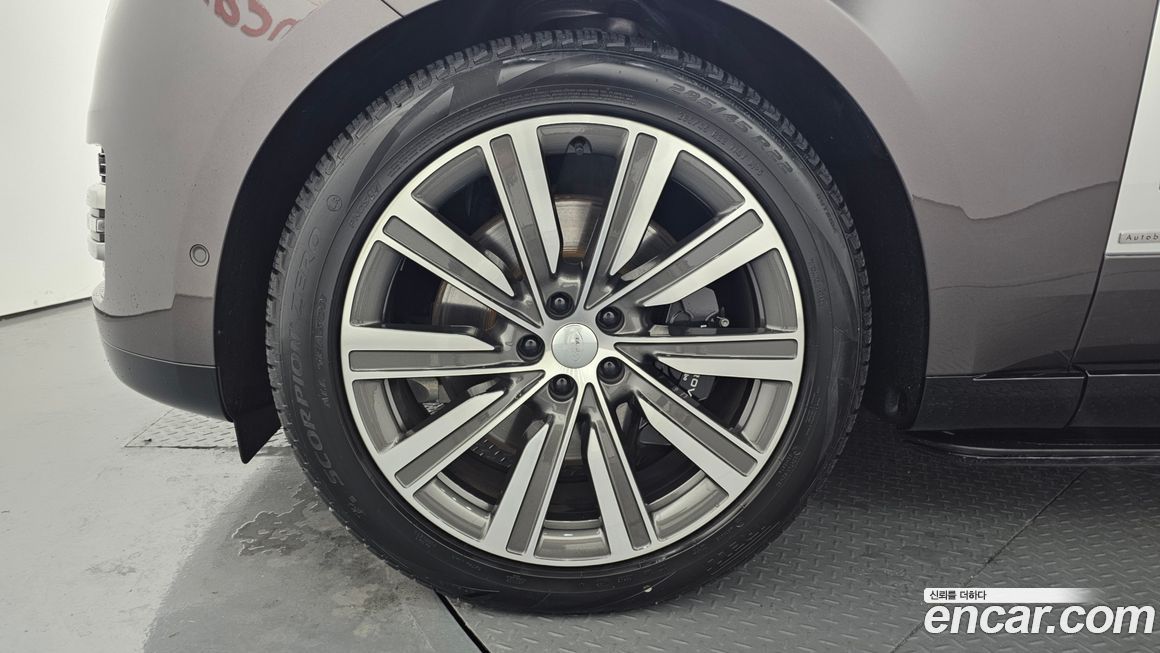 Land Rover Range Rover 2024