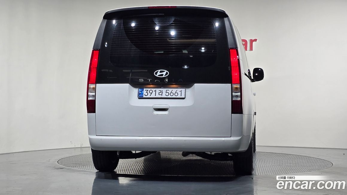 Hyundai Staria 2025