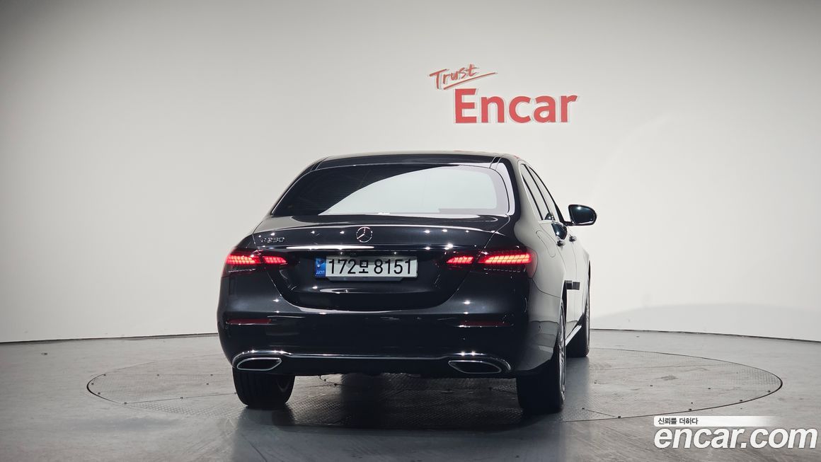 Mercedes-Benz E-Class 2021