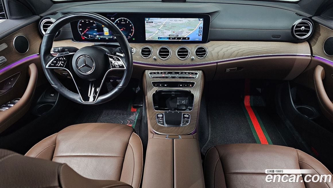 Mercedes-Benz E-Class 2021