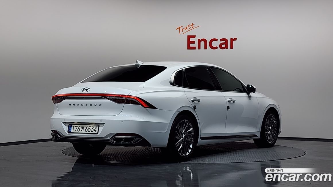 Hyundai Grandeur 2022