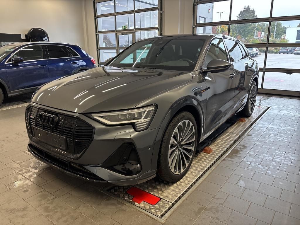Audi e-tron 2022