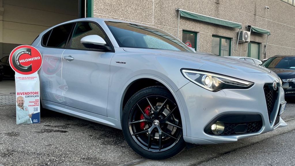Alfa Romeo Stelvio 2021