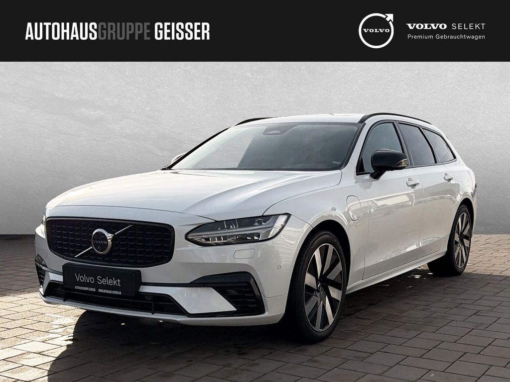 Volvo V90 2025