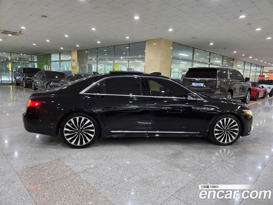 Lincoln Continental 2019