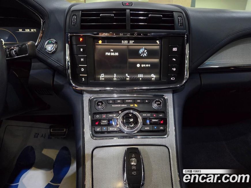 Lincoln Continental 2019