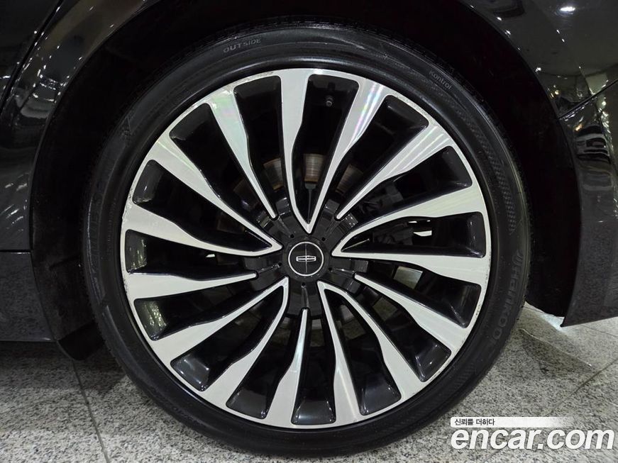 Lincoln Continental 2019