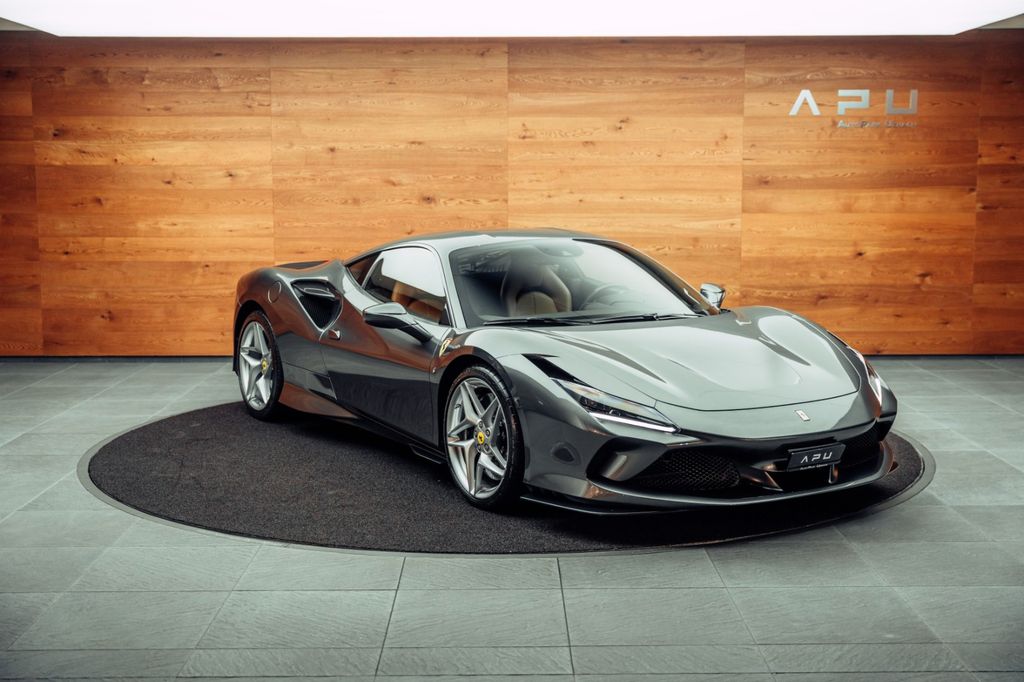 Ferrari F8 2020