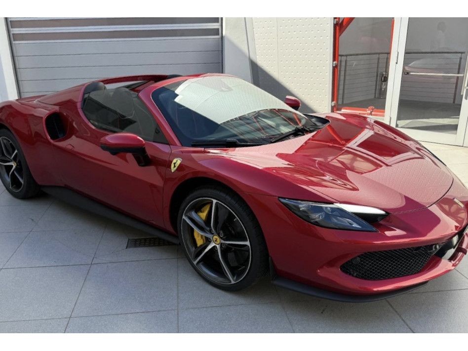 Ferrari 296 GTS 2025