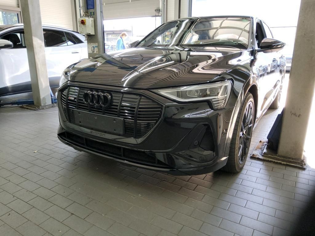 Audi e-tron 2022