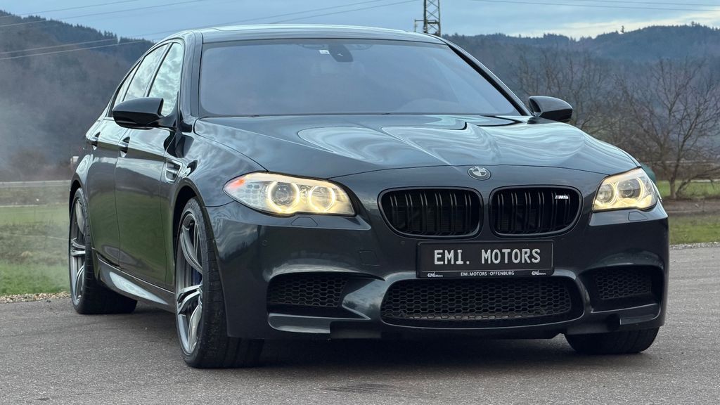 BMW M5 2012