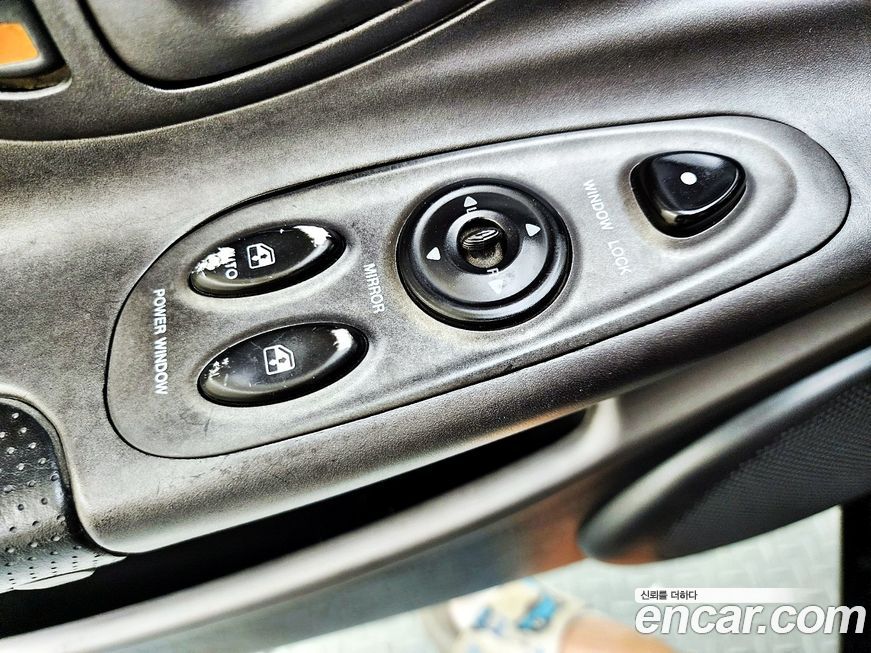 Hyundai Tiburon 2000