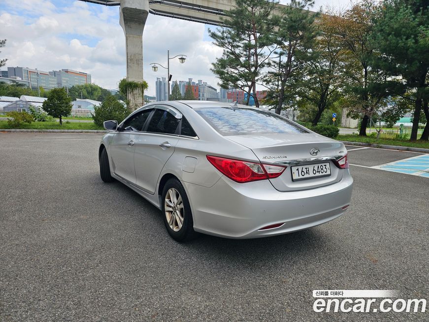Hyundai Sonata 2012
