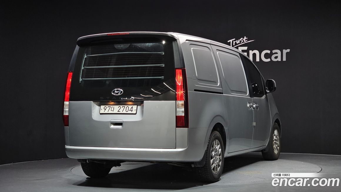 Hyundai Staria 2022