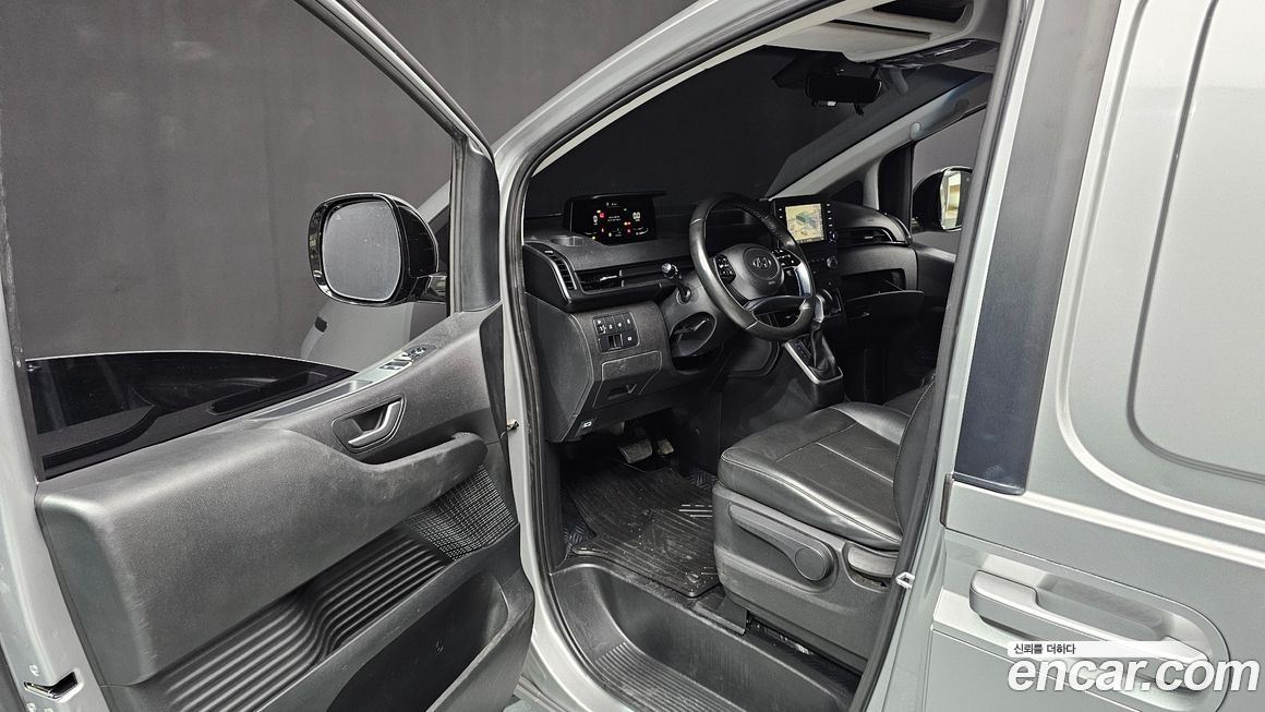 Hyundai Staria 2022