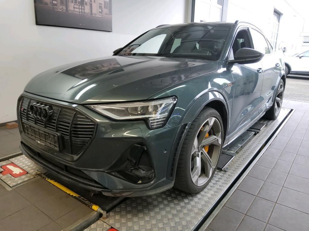 Audi e-tron 2022
