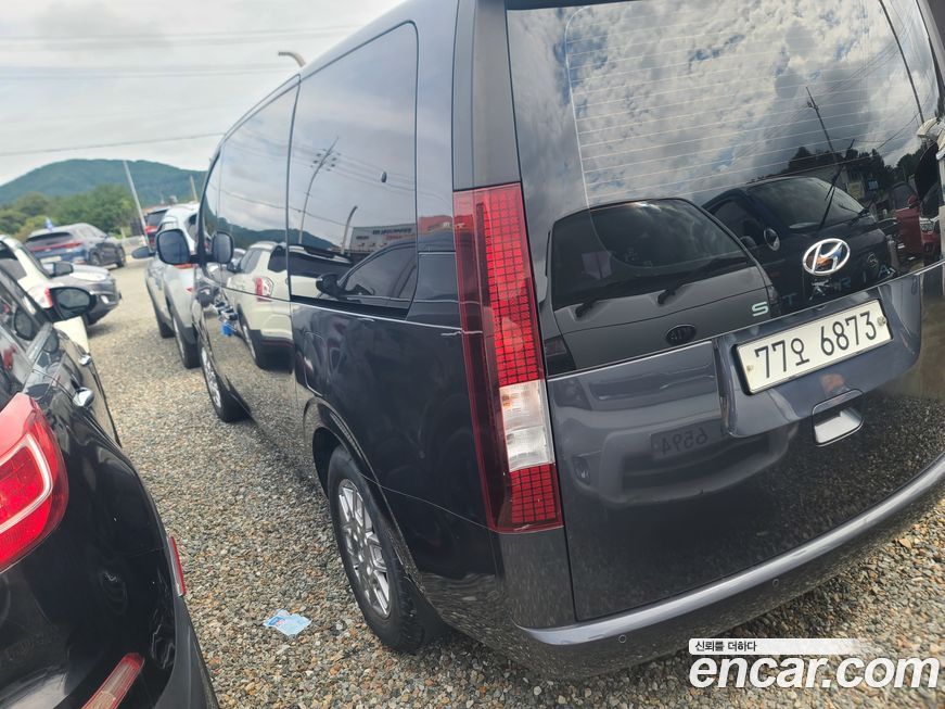 Hyundai Staria 2022