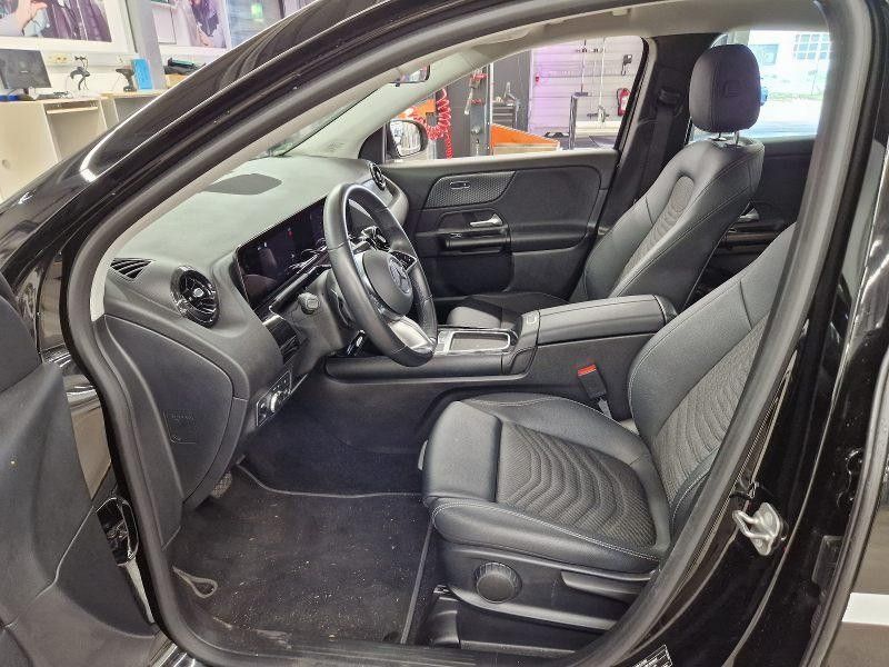 Mercedes-Benz GLA 180 2024