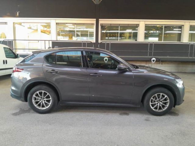 Alfa Romeo Stelvio 2019