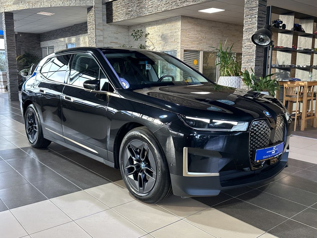 BMW iX 2023