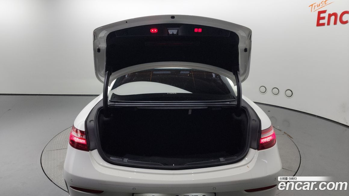 Mercedes-Benz E-Class 2017