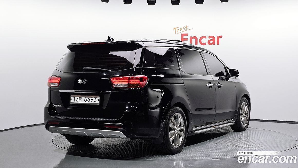 Kia Canival 2017
