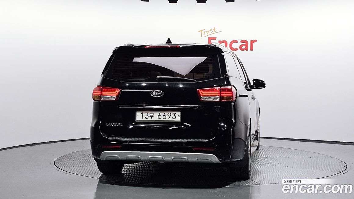 Kia Canival 2017