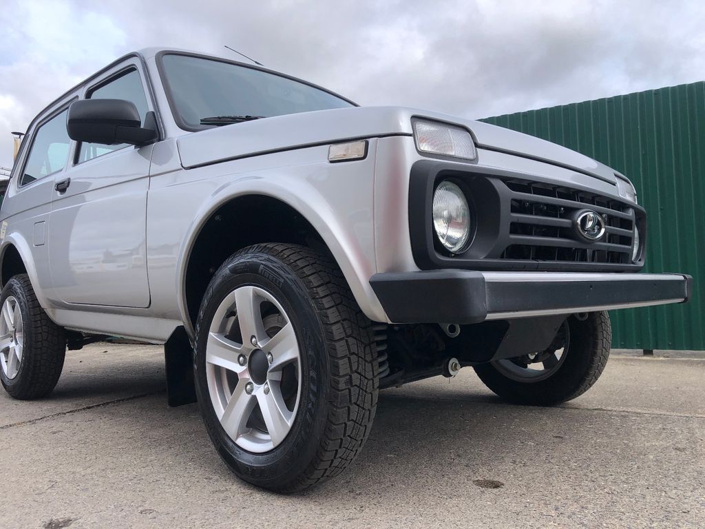 Lada Niva 2025