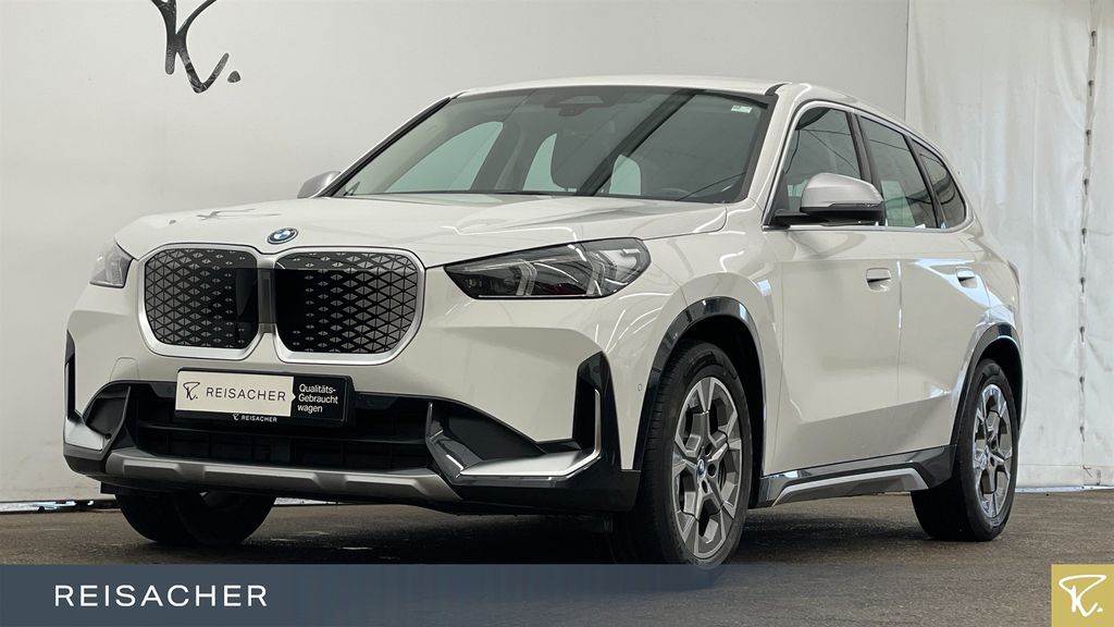 BMW iX1 2023