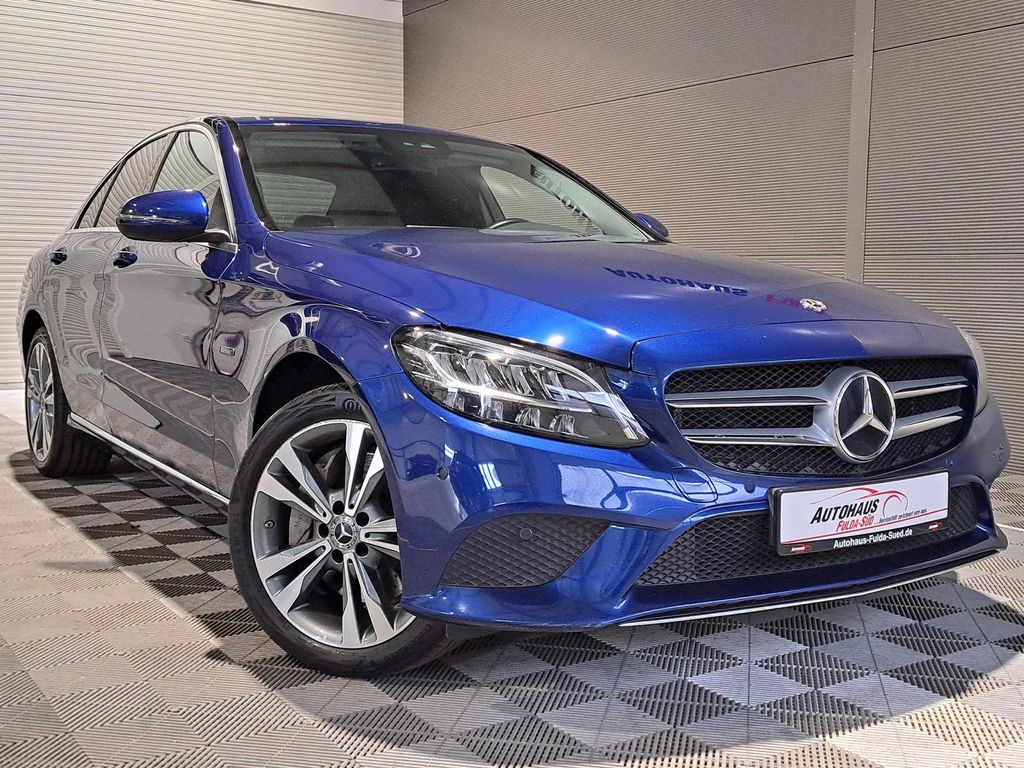 Mercedes-Benz C 300 2021