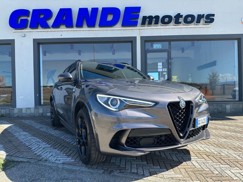 Alfa Romeo Stelvio 2021