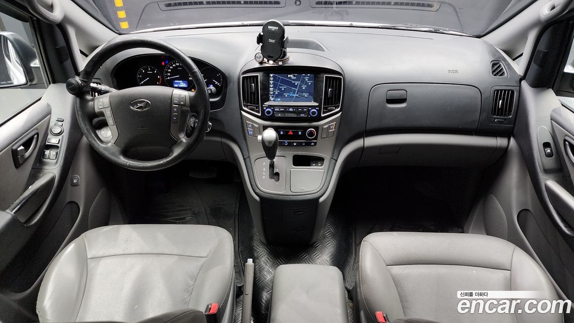 Hyundai Starex 2019