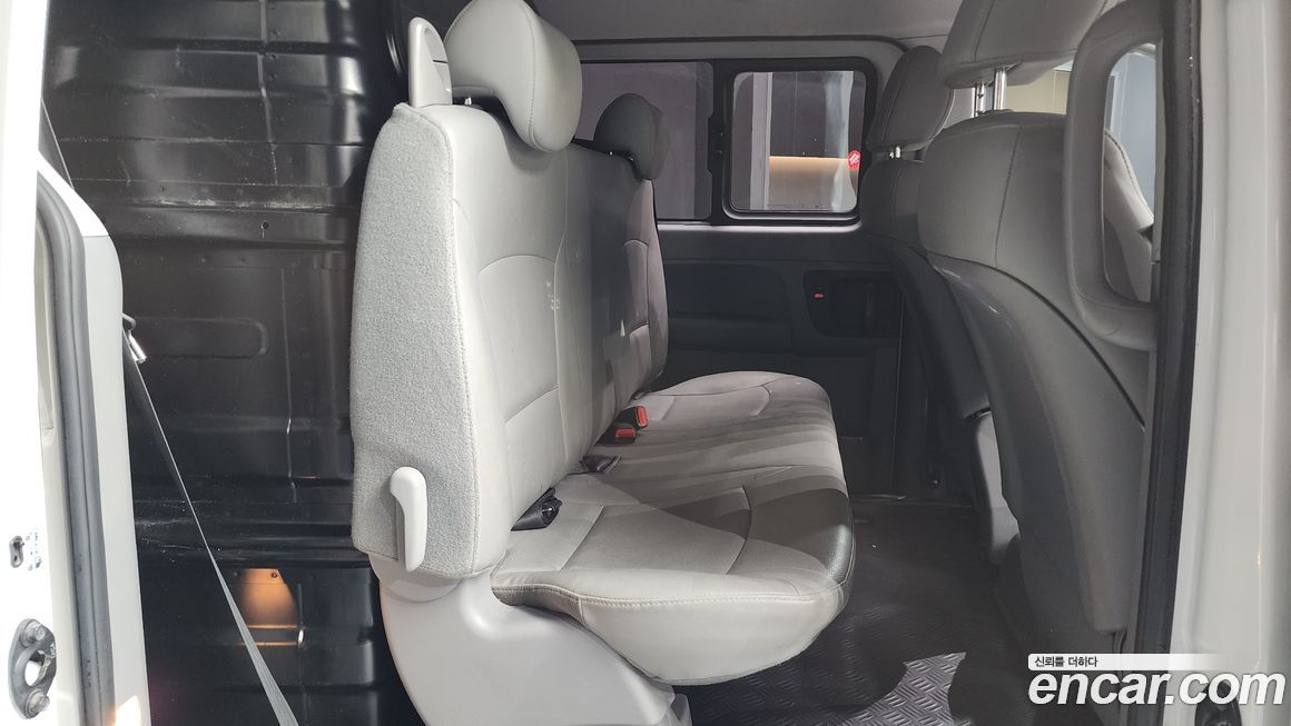 Hyundai Starex 2019