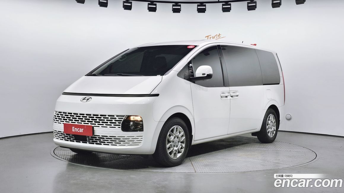 Hyundai Staria 2022