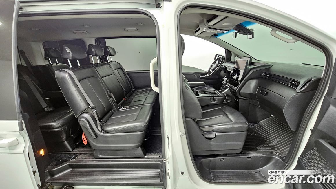 Hyundai Staria 2022