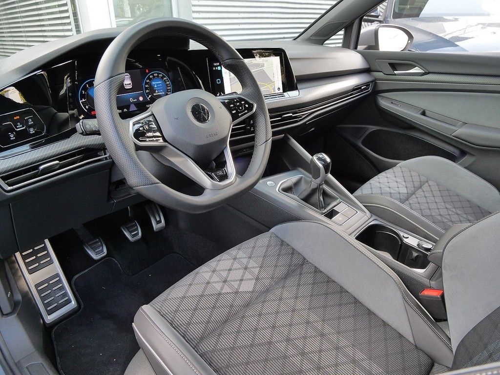 Volkswagen Golf 2022