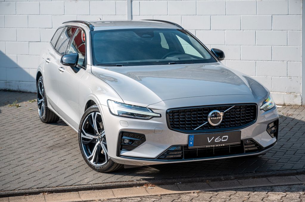 Volvo V60 2023